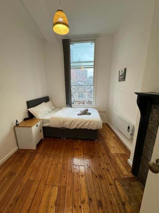 شقة Sleep 6 -Sheffield-George Street Gs202 المظهر الخارجي الصورة