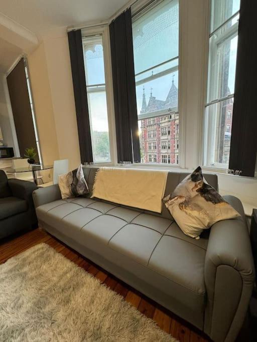 شقة Sleep 6 -Sheffield-George Street Gs202 المظهر الخارجي الصورة